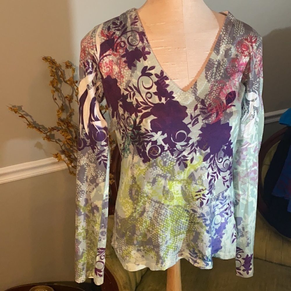 Mossimo, V-neck sweater. Women’s L. Worn Once. - Picture 3 of 4